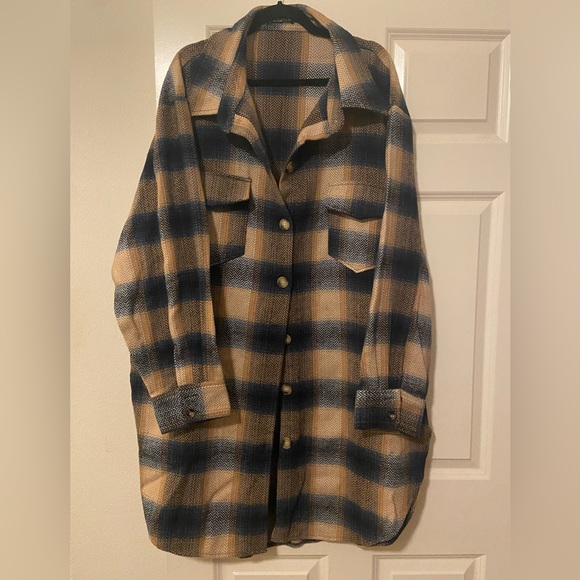 Shein Plaid Shacket - Picture 1 of 4